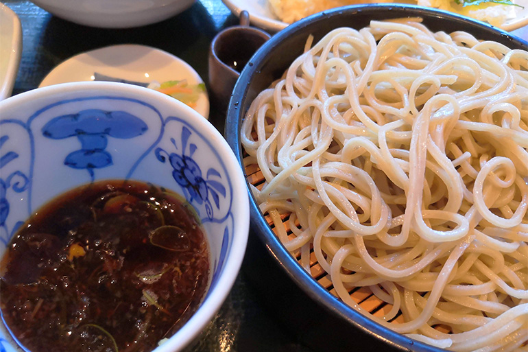 浦和の超人気そば屋「分上野藪 かねこ」の平日ランチ限定そば定食がホント美味