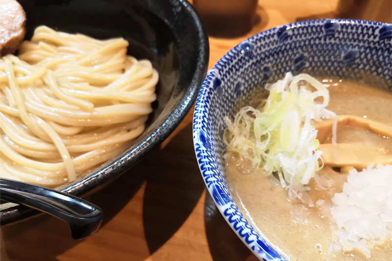 西浦和「自家製麺 TANGO」他にはない！超濃厚どろどろスープのつけ麺
