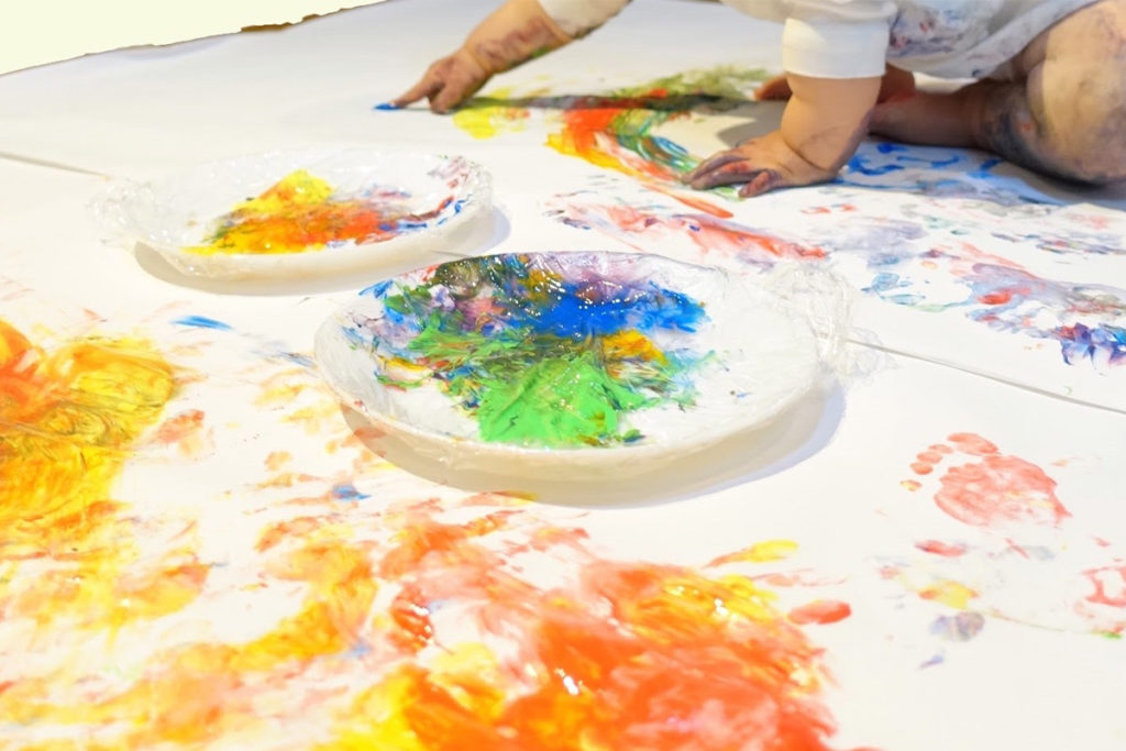 未来あそびラボ｜0歳〜3歳児向け、ぐちゃぐちゃ遊びができる親子アート教室が浦和にオープン
