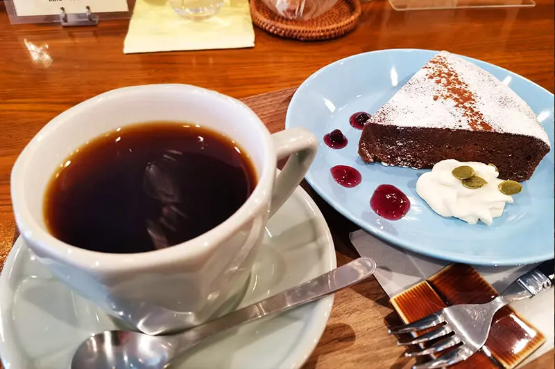 Cafe Nicole ニコル コーヒーと自家製ケーキが美味しい静かなカフェ Urawacity Net 浦和シティネット