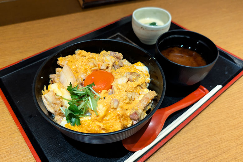 さかえやの親子丼