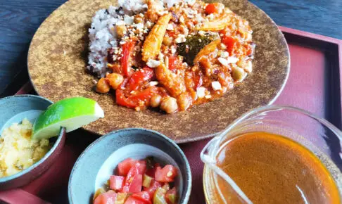 ロイヤルパインズの期間限定「ホテル料理長が本気で作るスパイスカレー屋さん」を食べてみた