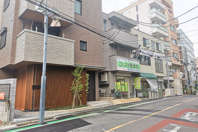 浦和駅西口再開発エリアの「栄寿司」は浦和駅東口へ移転するみたい