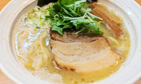 北浦和のらーめん「旋-つむじ-」濃厚鶏白湯スープともちもち麺