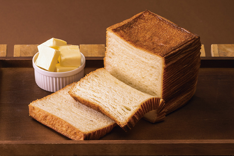 ロイヤルパインズホテル浦和でめくって食べる新感覚食パン「めくるクロワッサン食パン リーヴル」11月17日から発売