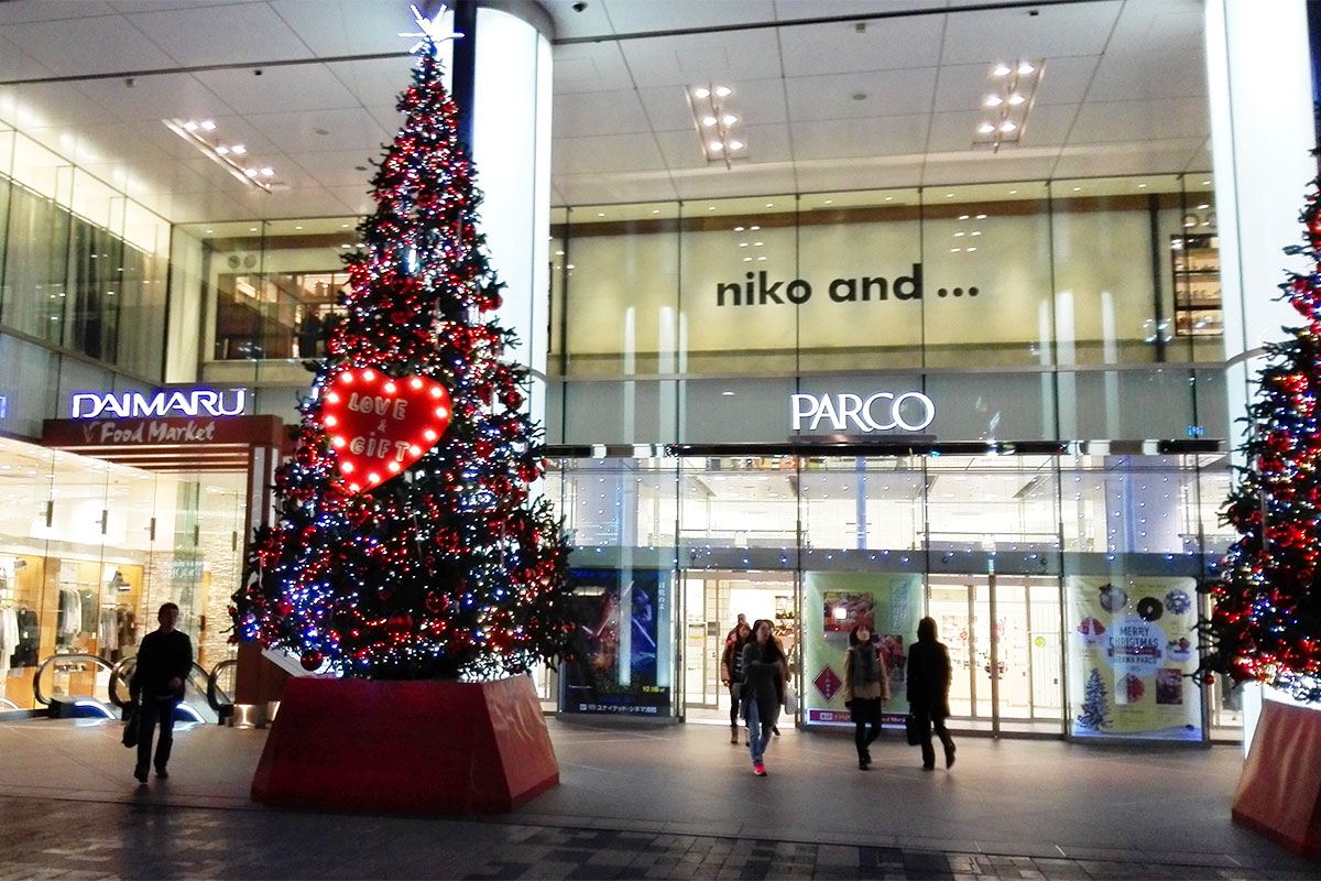 2023年の浦和パルコのクリスマスツリーはピンク！歴代ツリーを振り返る