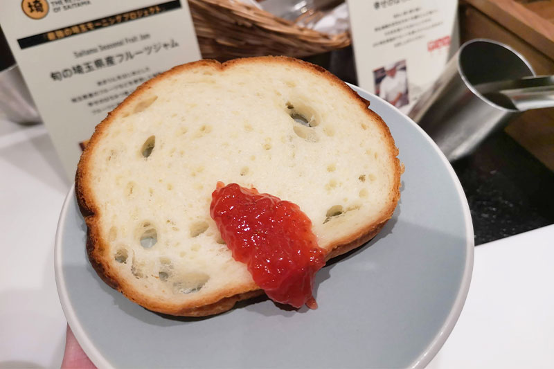 3. 旬の埼玉県産フルーツジャム　4. 幸せのはちみつ食パン