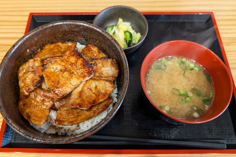 豚丼