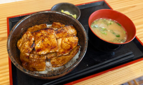 北浦和でいただく北海道の味「帯広熟成豚丼 北花亭」の贅沢豚丼