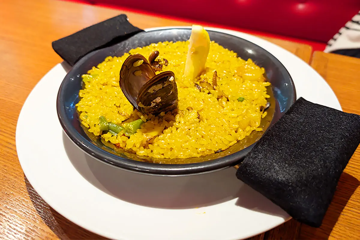 スペイン 料理 浦和