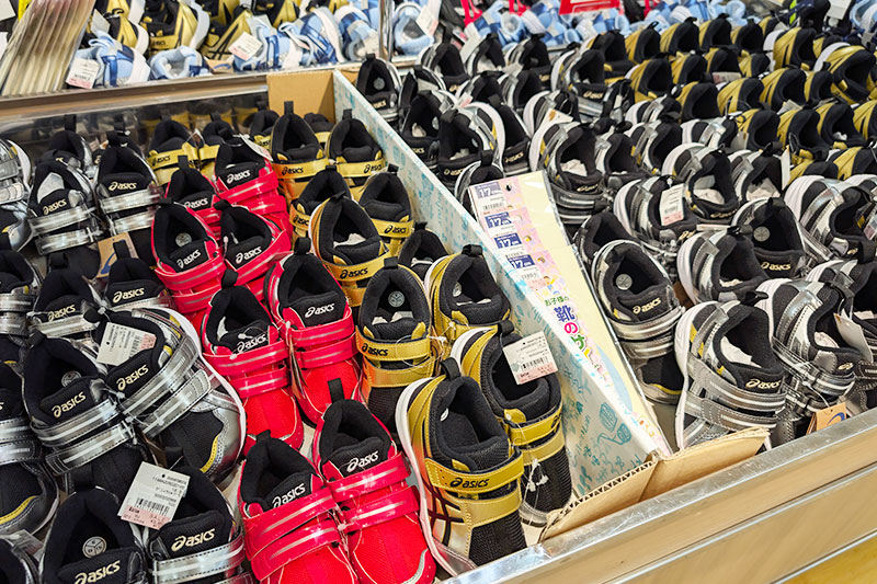 伊勢丹浦和店6階の子供雑貨と子供靴が9月1日で終了 セール中