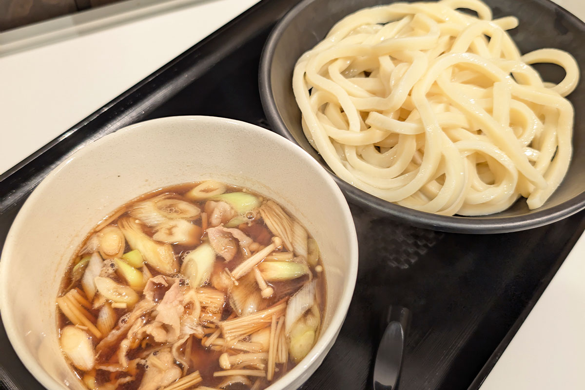 武蔵野うどん「さわ屋 浦和店」圧倒的な弾力の麺と絶品の肉汁