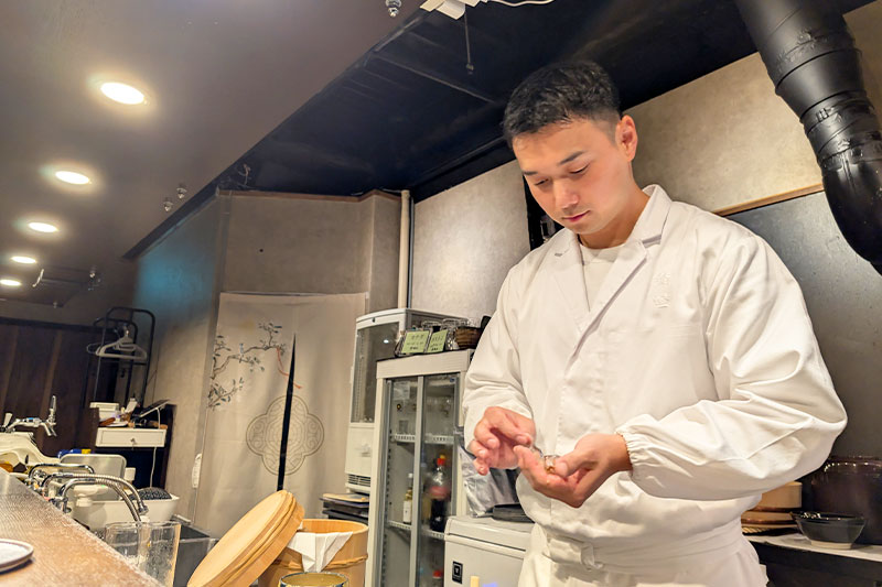 北浦和で間借り営業中「鮨 燈(ともしび)」
