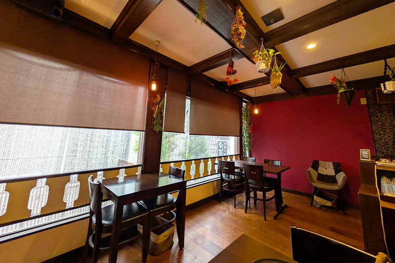 enoteca d'ora（エノテカ ドーラ）店内